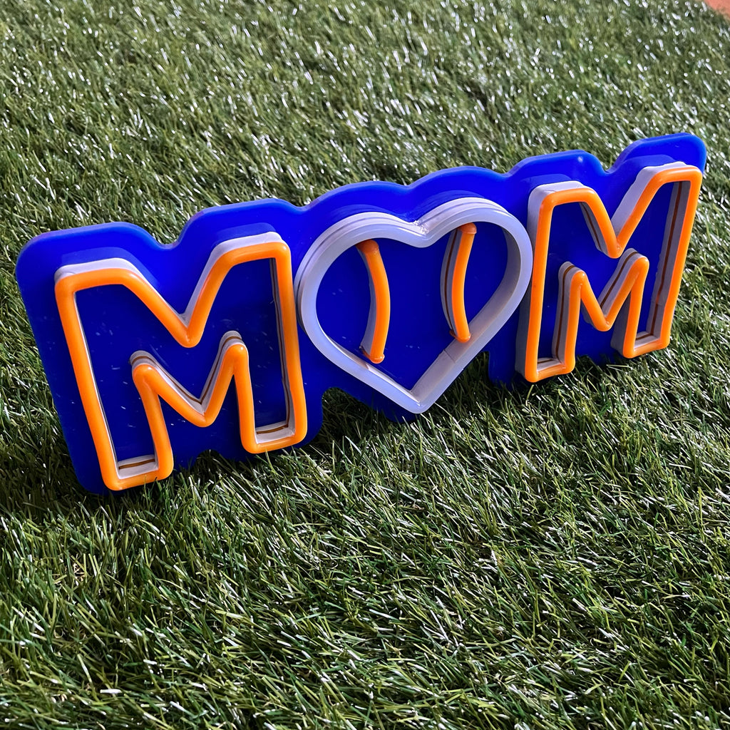 Desktop Mom Heart Neon Sign
